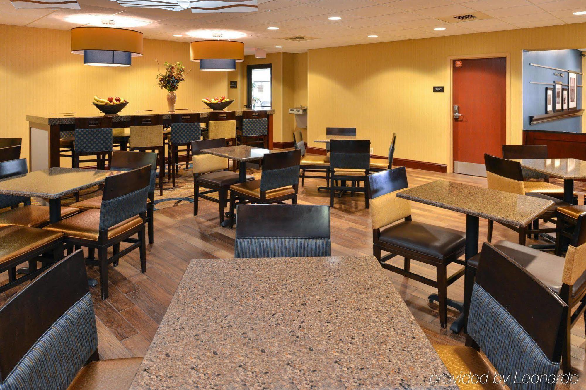 Hampton Inn Fishkill Exterior foto